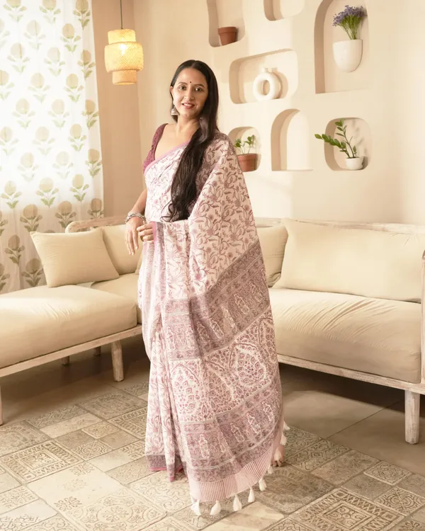 White_Wine_Cotton_Jaal_Hblock_Print_Mul_Saree_With_Tassels_For_Women